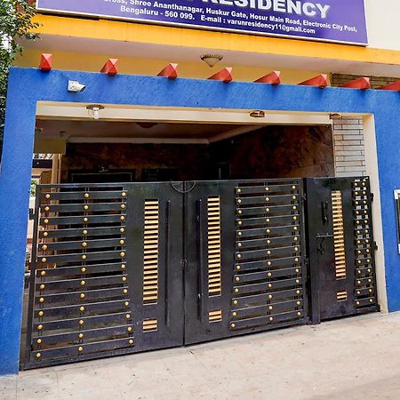 Hotel O Varun Residency Kammasandra Esterno foto