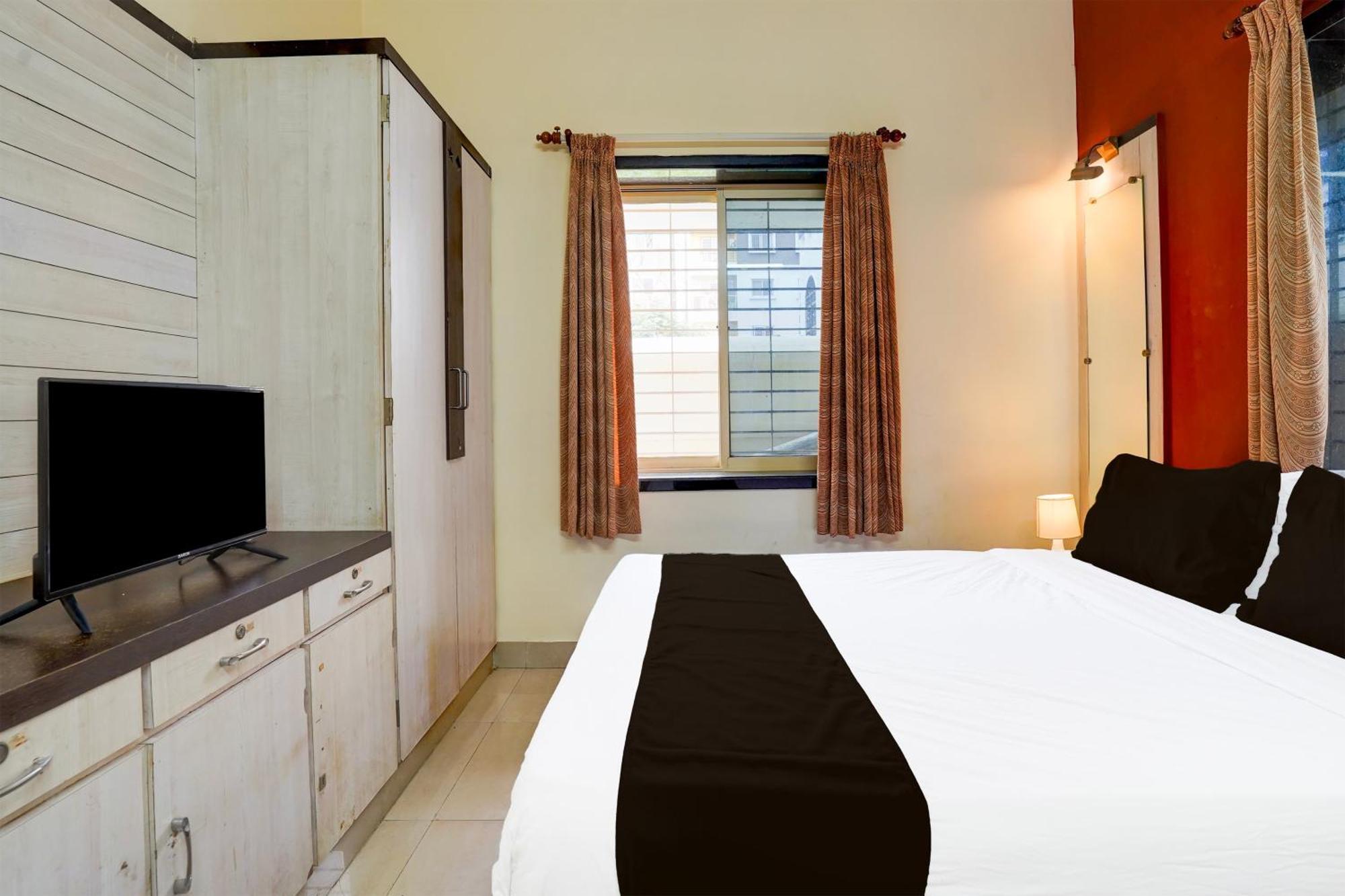 Hotel O Varun Residency Kammasandra Esterno foto