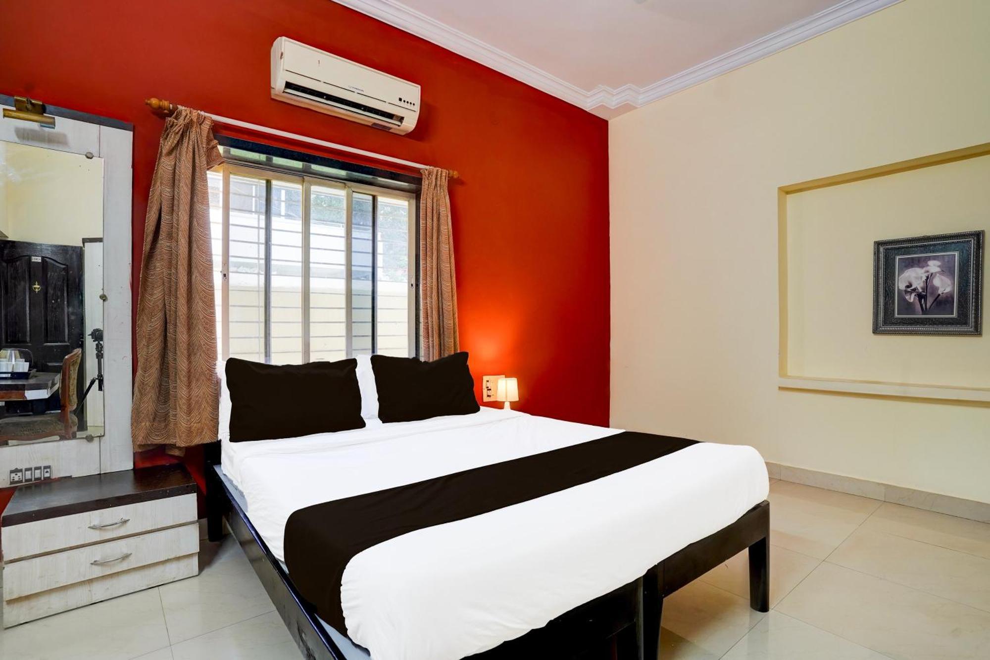 Hotel O Varun Residency Kammasandra Esterno foto
